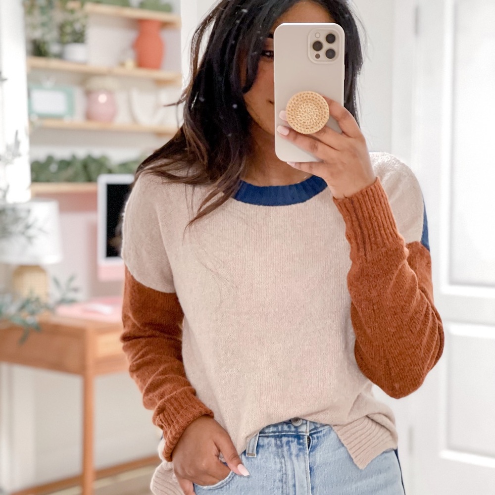 Colorblock Pullover